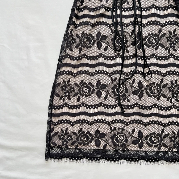 Vintage 90’s First Kiss Lace Dress - Picture 5 of 9